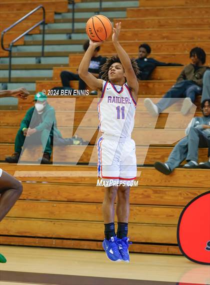 Thumbnail 2 in Riverwood vs. Greenforest (OTR Hoops:  Thanksgiving Showcase) photogallery.