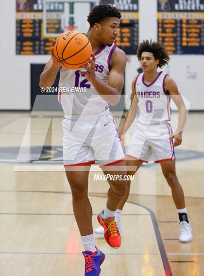 Thumbnail 1 in Riverwood vs. Greenforest (OTR Hoops:  Thanksgiving Showcase) photogallery.