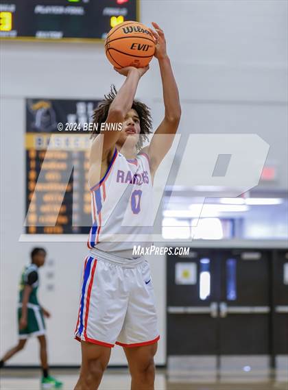 Thumbnail 3 in Riverwood vs. Greenforest (OTR Hoops:  Thanksgiving Showcase) photogallery.