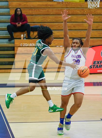 Thumbnail 3 in Riverwood vs. Greenforest (OTR Hoops:  Thanksgiving Showcase) photogallery.