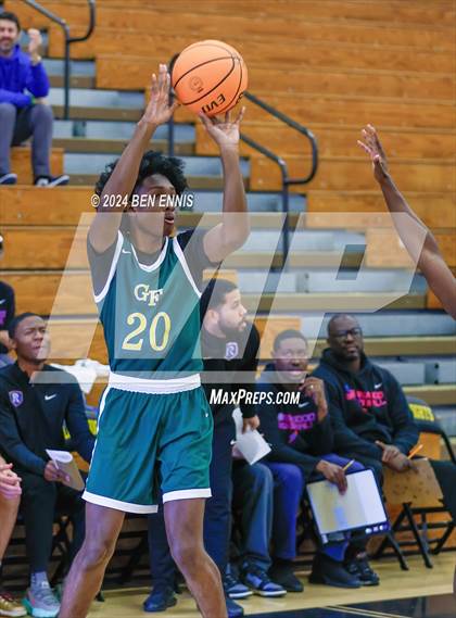Thumbnail 2 in Riverwood vs. Greenforest (OTR Hoops:  Thanksgiving Showcase) photogallery.