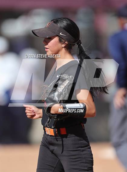 Thumbnail 1 in Erie @ Riverdale Ridge (CHSAA 5A Round 1) photogallery.