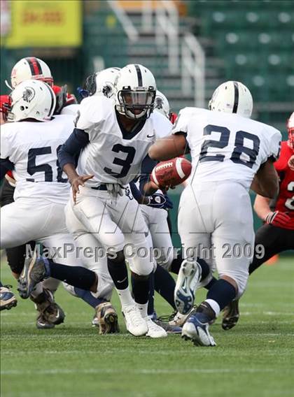 Thumbnail 3 in Hilton vs. Gates-Chili (Section 5 Class AA Semifinals) photogallery.