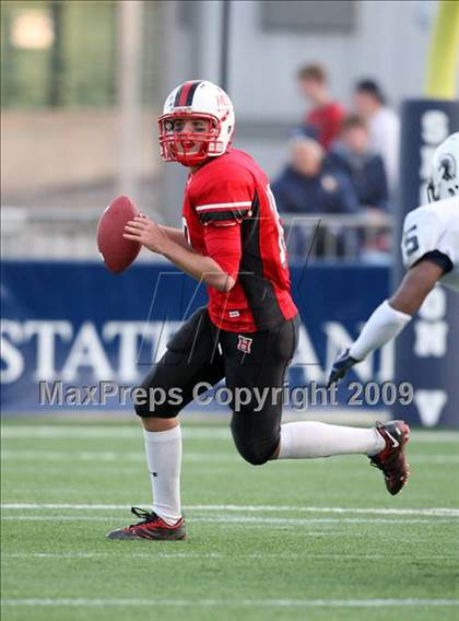 Thumbnail 2 in Hilton vs. Gates-Chili (Section 5 Class AA Semifinals) photogallery.