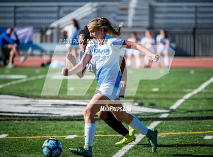 Thumbnail 3 in Bonita Vista vs Nolan Catholic  (Torrey Pines Classic) photogallery.