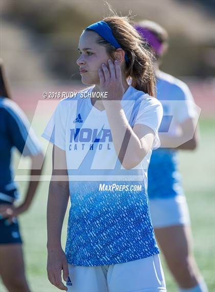 Thumbnail 3 in Bonita Vista vs Nolan Catholic  (Torrey Pines Classic) photogallery.
