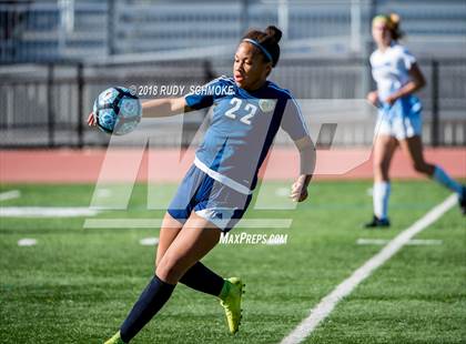 Thumbnail 2 in Bonita Vista vs Nolan Catholic  (Torrey Pines Classic) photogallery.