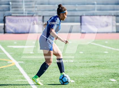 Thumbnail 3 in Bonita Vista vs Nolan Catholic  (Torrey Pines Classic) photogallery.