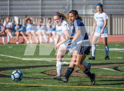 Thumbnail 2 in Bonita Vista vs Nolan Catholic  (Torrey Pines Classic) photogallery.