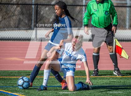 Thumbnail 3 in Bonita Vista vs Nolan Catholic  (Torrey Pines Classic) photogallery.