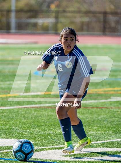 Thumbnail 3 in Bonita Vista vs Nolan Catholic  (Torrey Pines Classic) photogallery.
