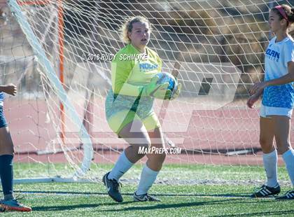Thumbnail 2 in Bonita Vista vs Nolan Catholic  (Torrey Pines Classic) photogallery.