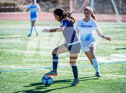 Thumbnail 3 in Bonita Vista vs Nolan Catholic  (Torrey Pines Classic) photogallery.