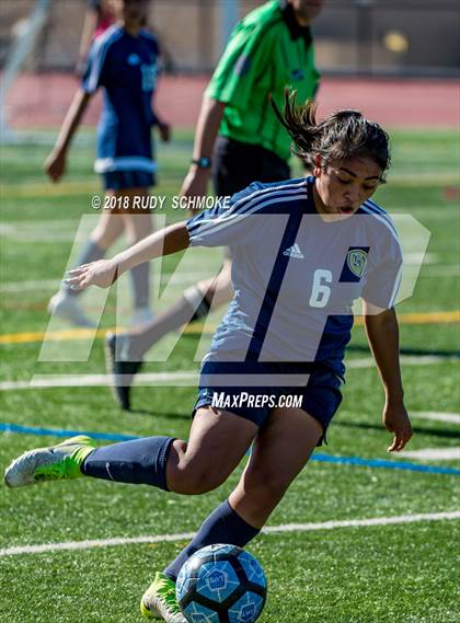 Thumbnail 2 in Bonita Vista vs Nolan Catholic  (Torrey Pines Classic) photogallery.