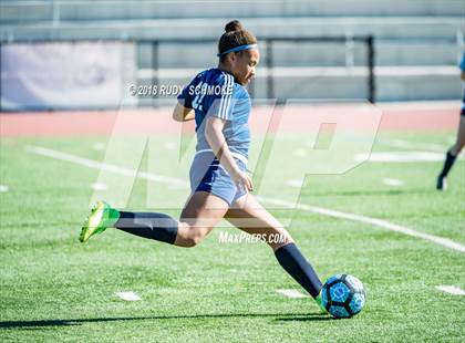 Thumbnail 1 in Bonita Vista vs Nolan Catholic  (Torrey Pines Classic) photogallery.