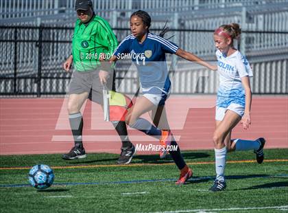 Thumbnail 2 in Bonita Vista vs Nolan Catholic  (Torrey Pines Classic) photogallery.