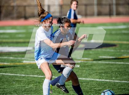 Thumbnail 2 in Bonita Vista vs Nolan Catholic  (Torrey Pines Classic) photogallery.