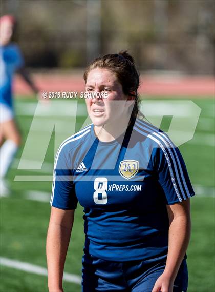 Thumbnail 3 in Bonita Vista vs Nolan Catholic  (Torrey Pines Classic) photogallery.