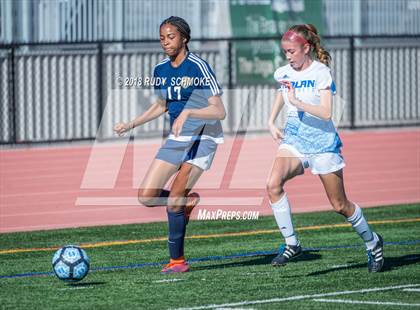 Thumbnail 2 in Bonita Vista vs Nolan Catholic  (Torrey Pines Classic) photogallery.
