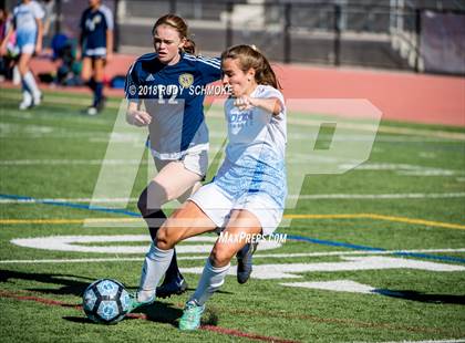Thumbnail 3 in Bonita Vista vs Nolan Catholic  (Torrey Pines Classic) photogallery.