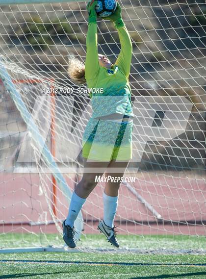 Thumbnail 3 in Bonita Vista vs Nolan Catholic  (Torrey Pines Classic) photogallery.