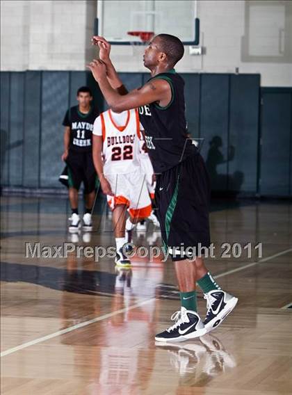 Thumbnail 3 in Mayde Creek vs. La Porte (McDonalds Texas Invitational) photogallery.