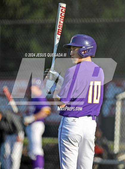 Thumbnail 3 in Issaquah @ Eastlake photogallery.