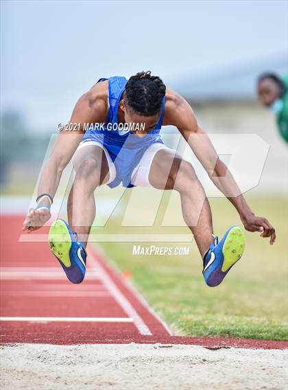 Thumbnail 1 in Tompkins, Cinco Ranch, George Ranch, Katy Taylor, Austin, Ridge Point (UIL 6A Area Track & Field Meet) photogallery.