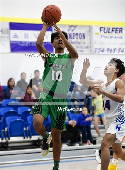 Thumbnail 1 in Morgan @ Huckabay photogallery.