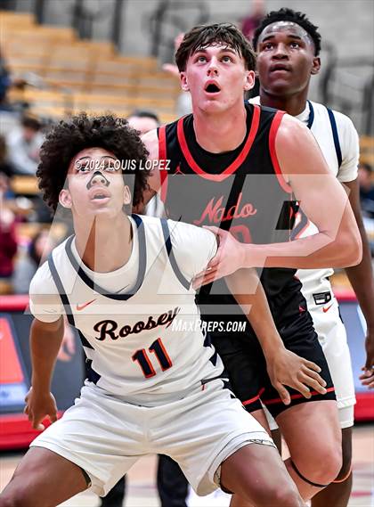 Thumbnail 1 in Coronado @ Roosevelt (Nike Extravaganza) photogallery.