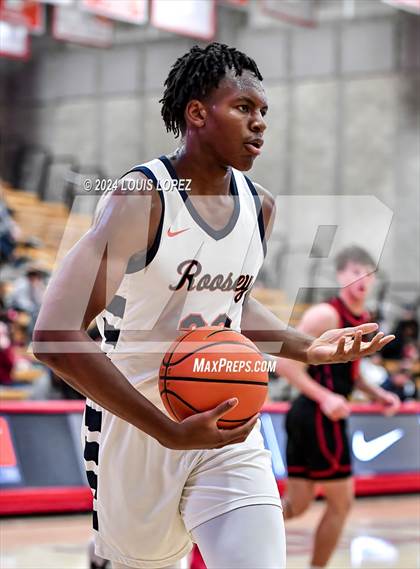 Thumbnail 1 in Coronado @ Roosevelt (Nike Extravaganza) photogallery.