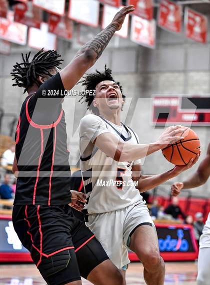 Thumbnail 1 in Coronado @ Roosevelt (Nike Extravaganza) photogallery.