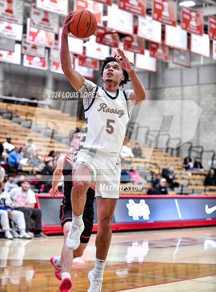 Thumbnail 2 in Coronado @ Roosevelt (Nike Extravaganza) photogallery.