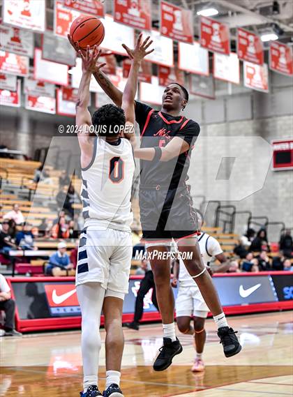 Thumbnail 3 in Coronado @ Roosevelt (Nike Extravaganza) photogallery.
