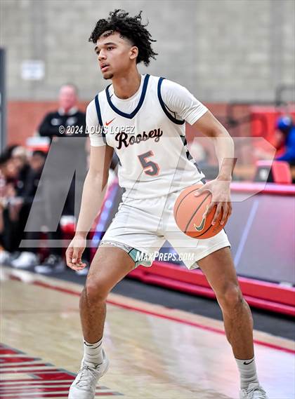 Thumbnail 1 in Coronado @ Roosevelt (Nike Extravaganza) photogallery.