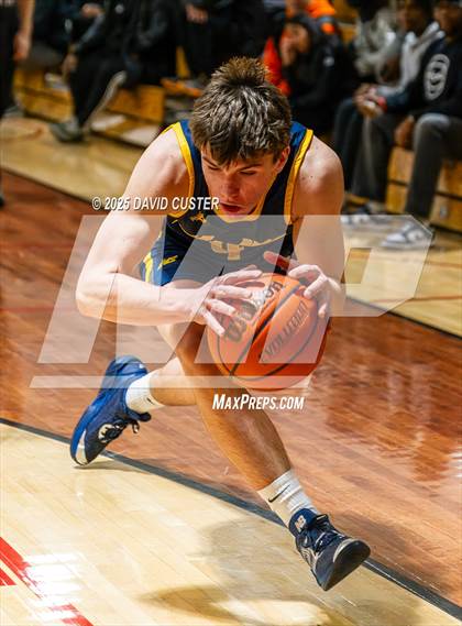 Thumbnail 2 in Jackson-Reed vs. Bullis (Capital Hoops Mayhem on Military) photogallery.