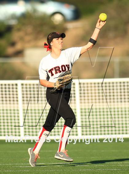 Thumbnail 2 in Rosary vs. Troy  photogallery.
