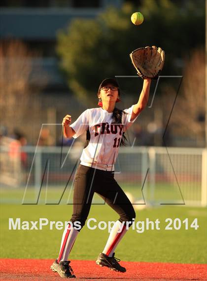 Thumbnail 1 in Rosary vs. Troy  photogallery.