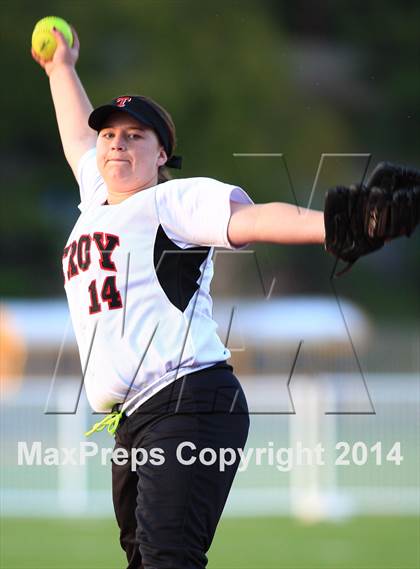Thumbnail 1 in Rosary vs. Troy  photogallery.