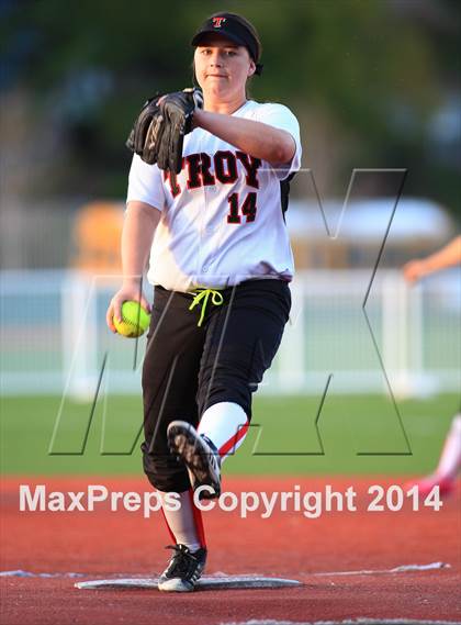 Thumbnail 2 in Rosary vs. Troy  photogallery.