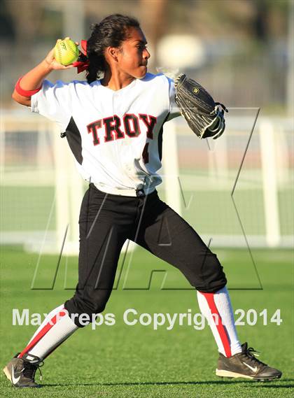 Thumbnail 2 in Rosary vs. Troy  photogallery.