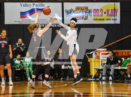Thumbnail 2 in Folsom @ St. Mary's (CIF SJS D1 Final) photogallery.