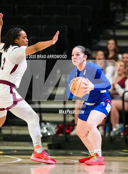 Thumbnail 1 in Seaforth vs Southeast Alamance (NCHSAA 2A Regional Final) photogallery.