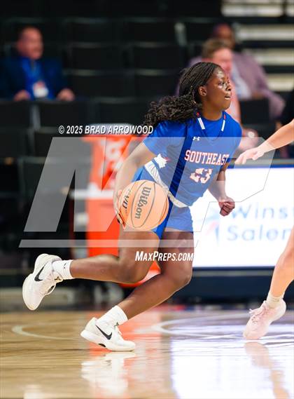Thumbnail 3 in Seaforth vs Southeast Alamance (NCHSAA 2A Regional Final) photogallery.