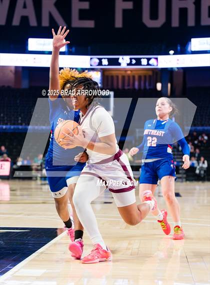 Thumbnail 2 in Seaforth vs Southeast Alamance (NCHSAA 2A Regional Final) photogallery.