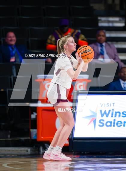 Thumbnail 1 in Seaforth vs Southeast Alamance (NCHSAA 2A Regional Final) photogallery.