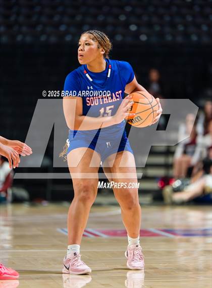 Thumbnail 3 in Seaforth vs Southeast Alamance (NCHSAA 2A Regional Final) photogallery.