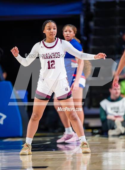 Thumbnail 3 in Seaforth vs Southeast Alamance (NCHSAA 2A Regional Final) photogallery.