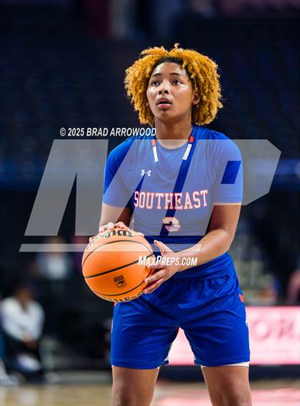 Thumbnail 3 in Seaforth vs Southeast Alamance (NCHSAA 2A Regional Final) photogallery.