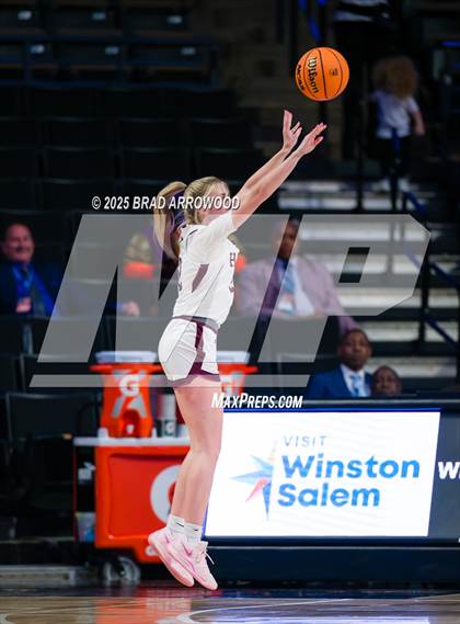Thumbnail 3 in Seaforth vs Southeast Alamance (NCHSAA 2A Regional Final) photogallery.